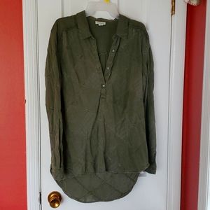 Sundance olive green shirt with tab cuffs. It is size large and machine washable